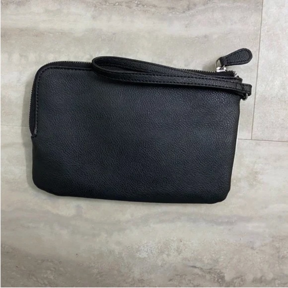 Nine West Black & White Colour Block Wristlet - Picture 3 of 7